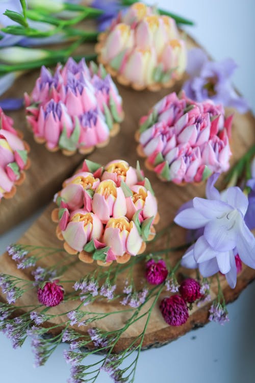 Muffins Decorated with Flowers