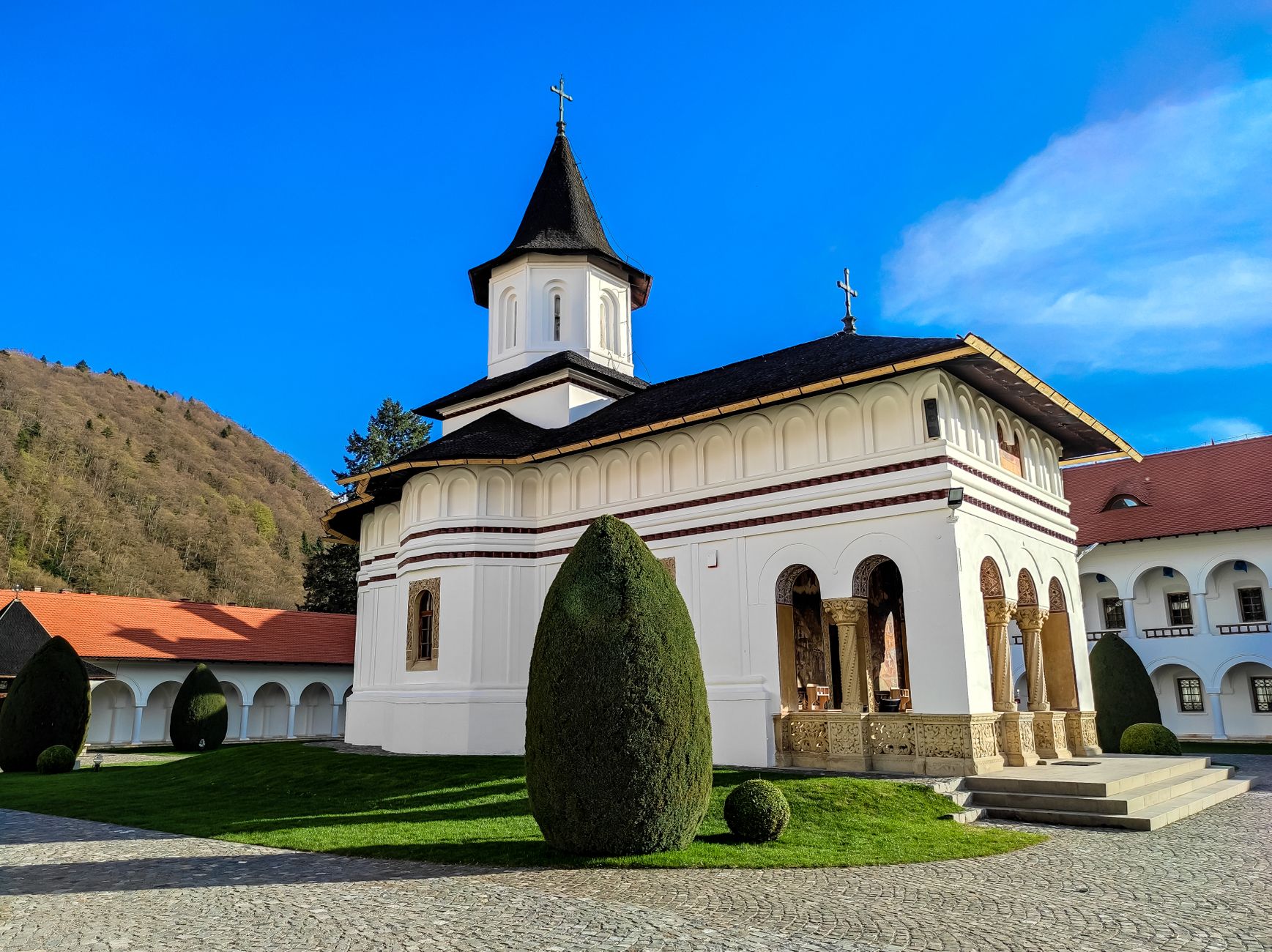3 в 1: Вселенский храм, Иннополис и Свияжск