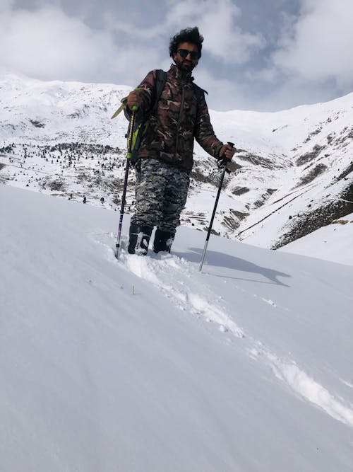 hiking snow mountain