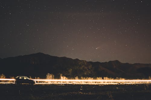 dağ, gece, gece fotoğrafı içeren Ücretsiz stok fotoğraf