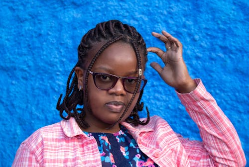 Foto profissional grátis de cabelo trançado, mulher afro-americana, mulher negra