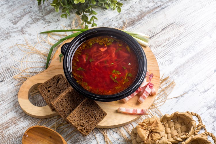 Borsch And Bread On Tray