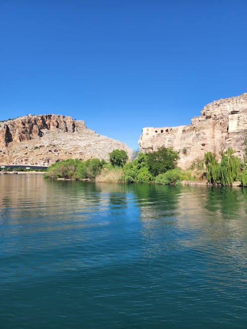 arazi şekli, deniz, dikey atış içeren Ücretsiz stok fotoğraf