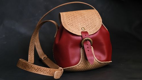 Handmade leather shoulder bag