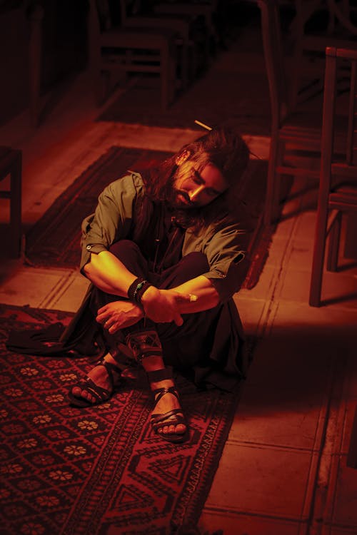 Bezpłatne Darmowe zdjęcie z galerii z dywan, osoba, pionowy strzał Zdjęcie z galerii