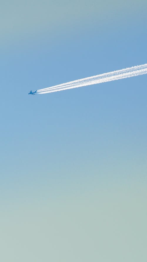 Foto d'estoc gratuïta de avió, blau, cel