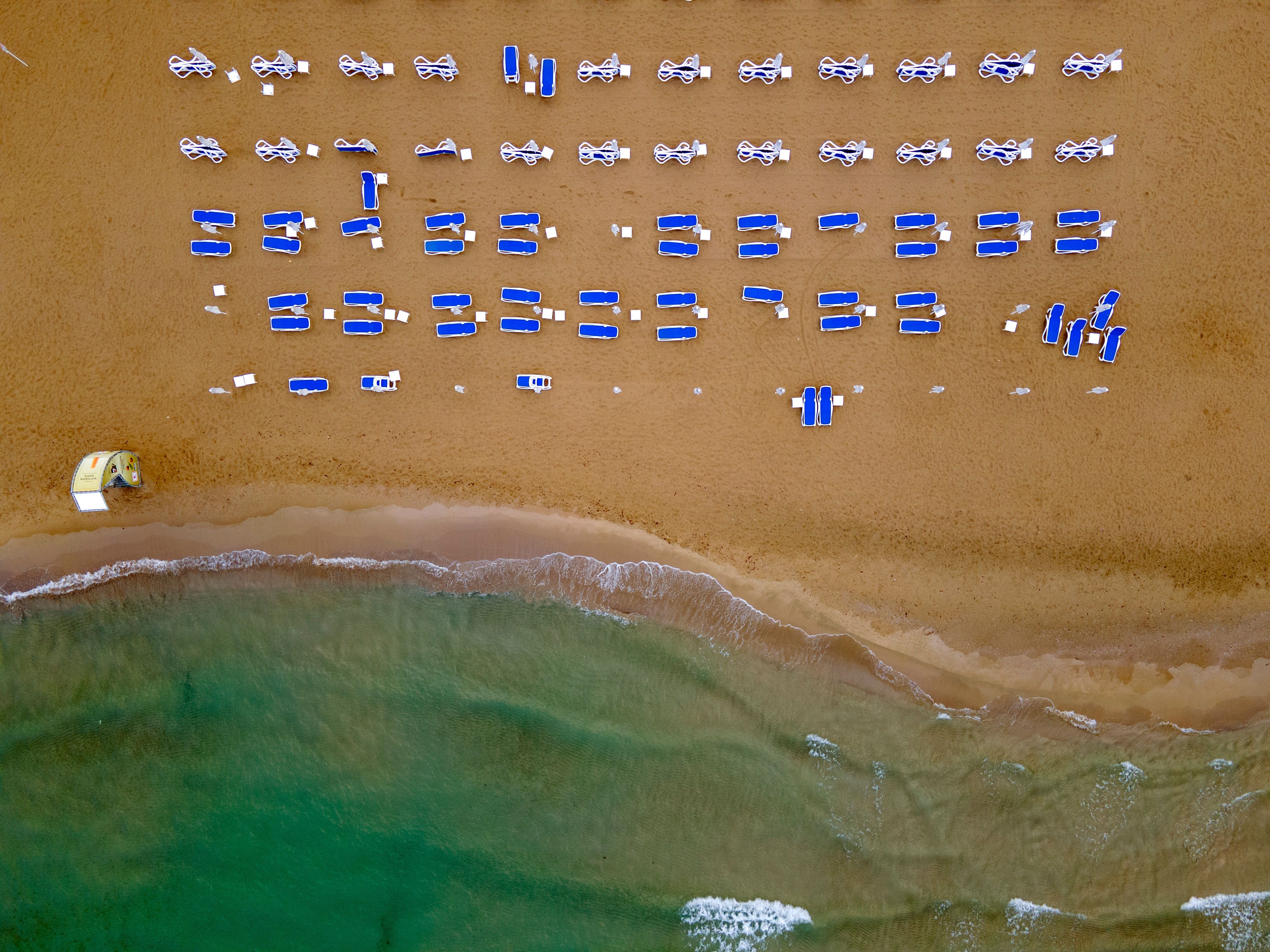 TUI combines holidays and lifestyle: new brand shop successfully launched — Photo by Denitsa Kireva on Pexels