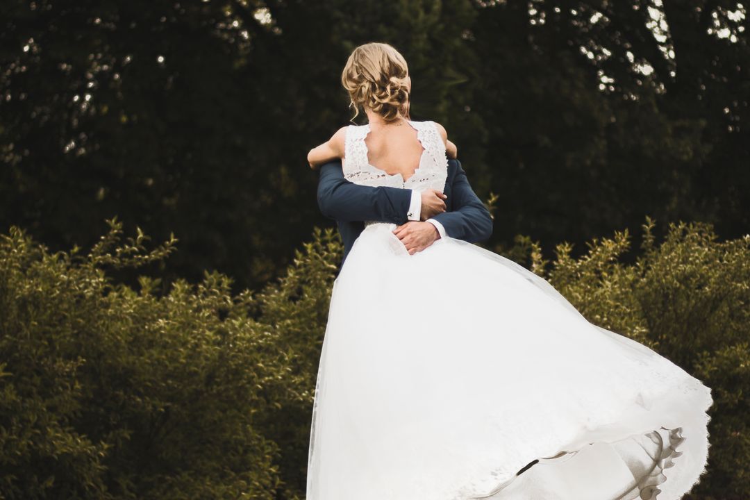 China frena las dotes matrimoniales altas y las bodas ostentosas en el campo
