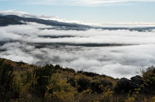 Ücretsiz bulutlar, dağlar, doğa içeren Ücretsiz stok fotoğraf Stok Fotoğraflar
