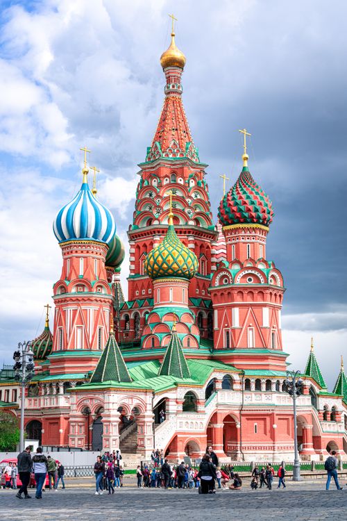 Free Iconic St. Basil's Cathedral with vibrant domes in Red Square, Moscow, Russia. Stock Photo