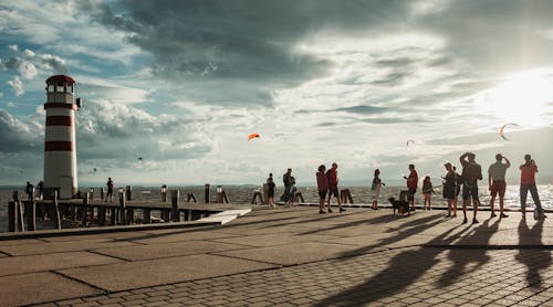 Gratis stockfoto met kitesurfen, meer van neusiedl, mensen