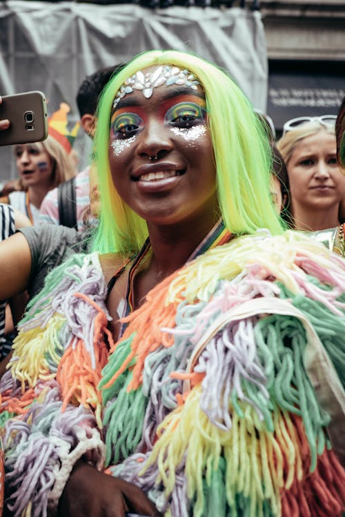 Kostenloses Stock Foto zu afroamerikaner-frau, bunt, farbige frau