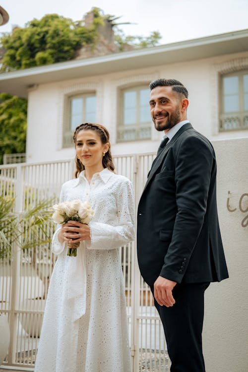 Gratis lagerfoto af ægteskab, bryllup, buket blomster Lagerfoto