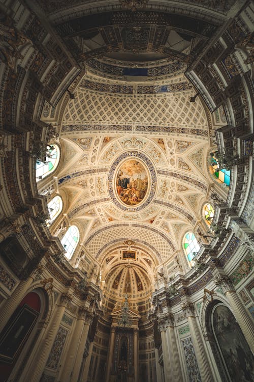 Directly Below View of Fresco on the Dome 