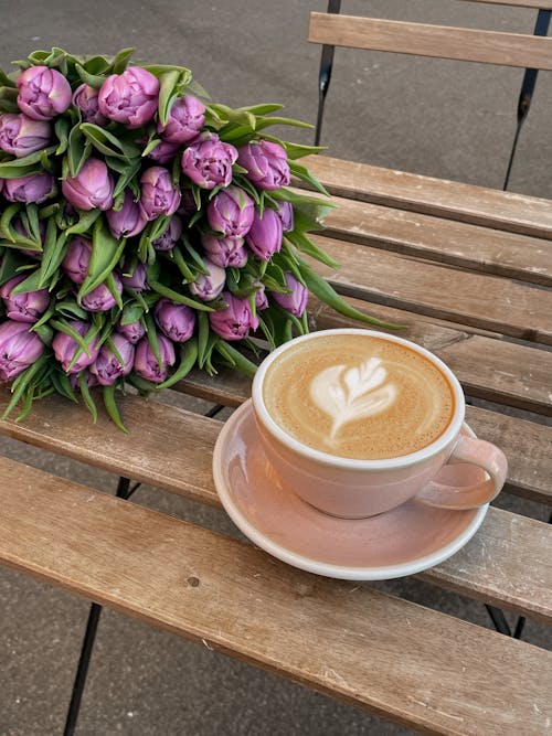 Kostnadsfri bild av bukett, kaffedryck, kaffekopp