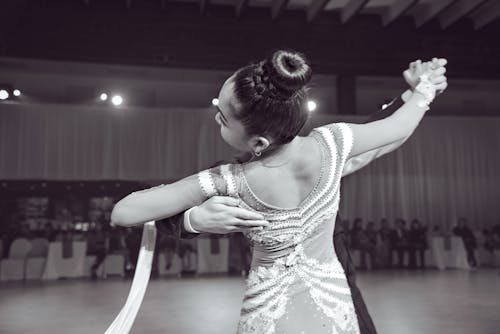 Free คลังภาพถ่ายฟรี ของ กอด, การเต้นรำ, การแข่งขัน Stock Photo