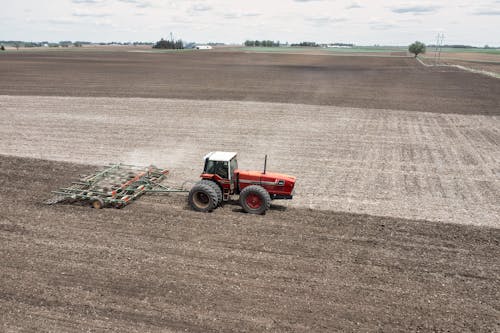 Ingyenes stockfotó barna mező, drónfelvétel, légi fotózás témában