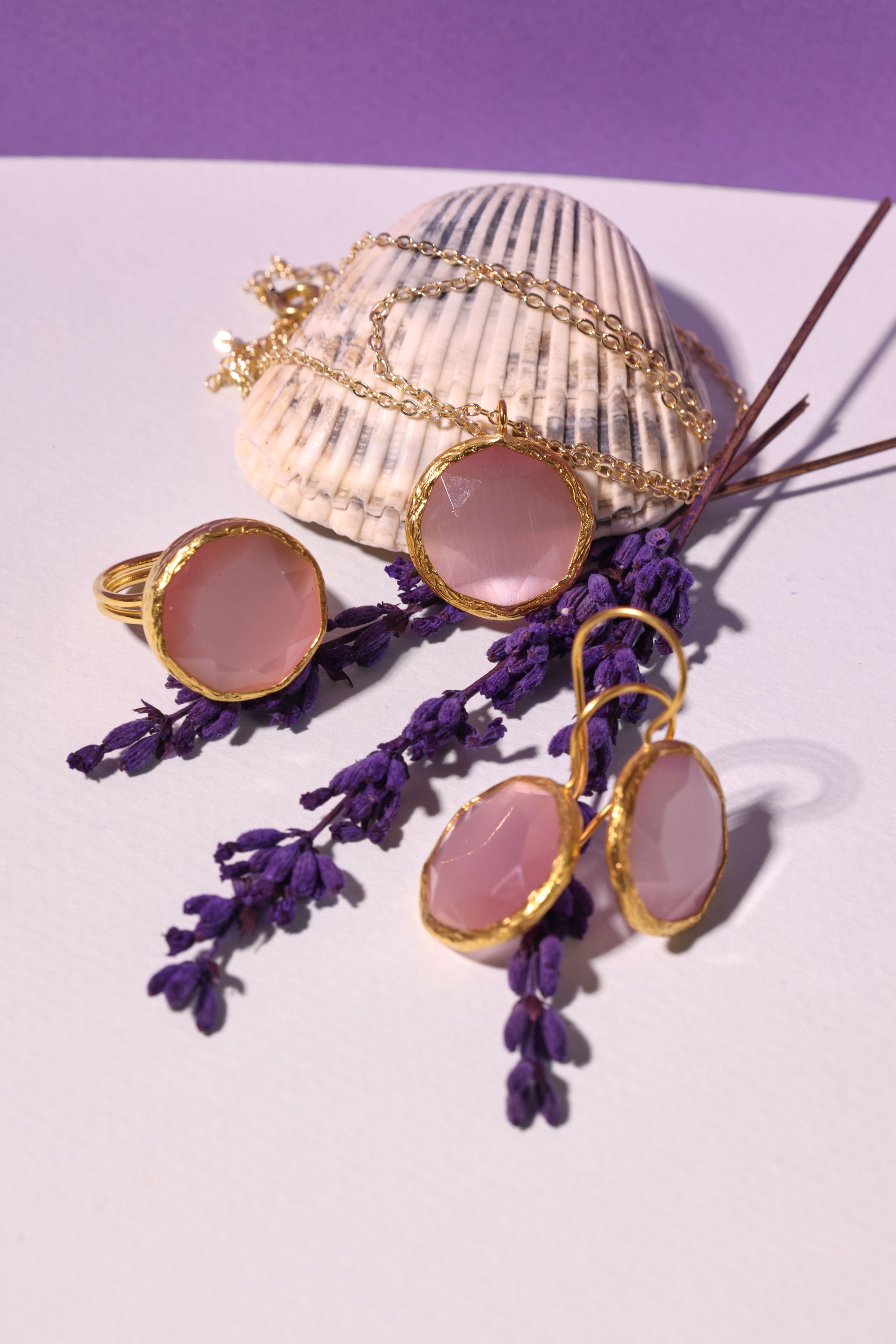Virtual Try-On (Jewelry) example