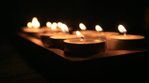 Gratis lagerfoto af brændende stearinlys, diwali, højtidelig