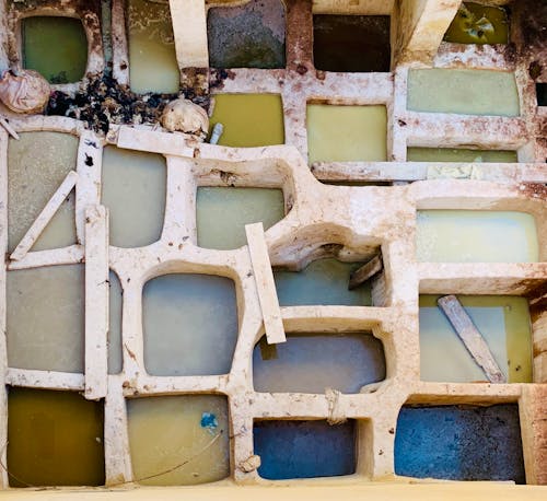 Free Top View of Paints in Old Tanks Stock Photo