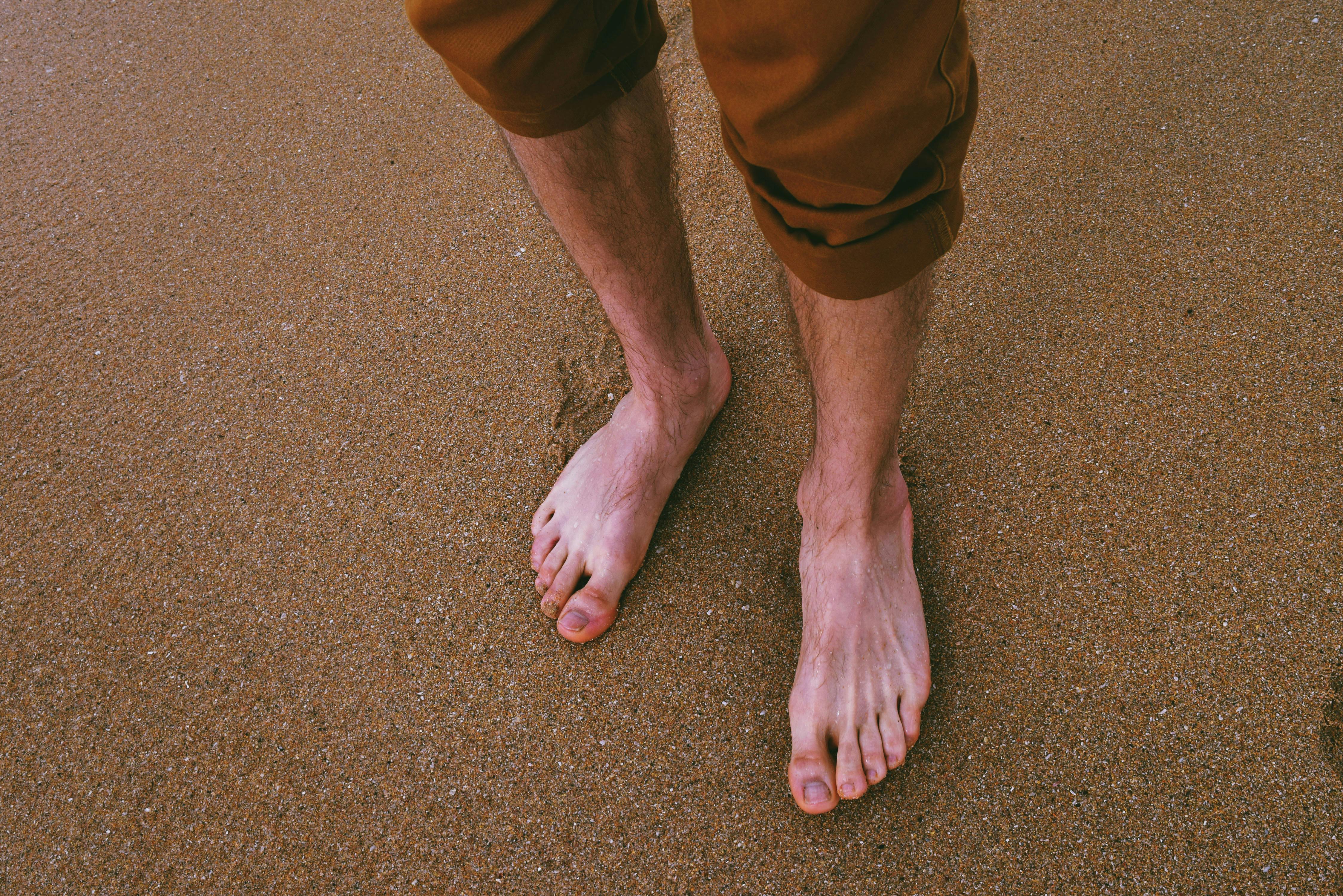 FeetFinder: Making Bank With My Bare Feet!