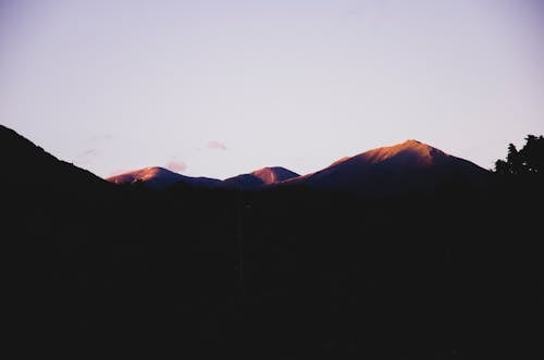Free Silhouette of Mountains Stock Photo
