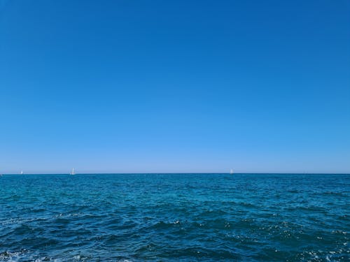 Fotobanka s bezplatnými fotkami na tému horizont, modrá obloha, more