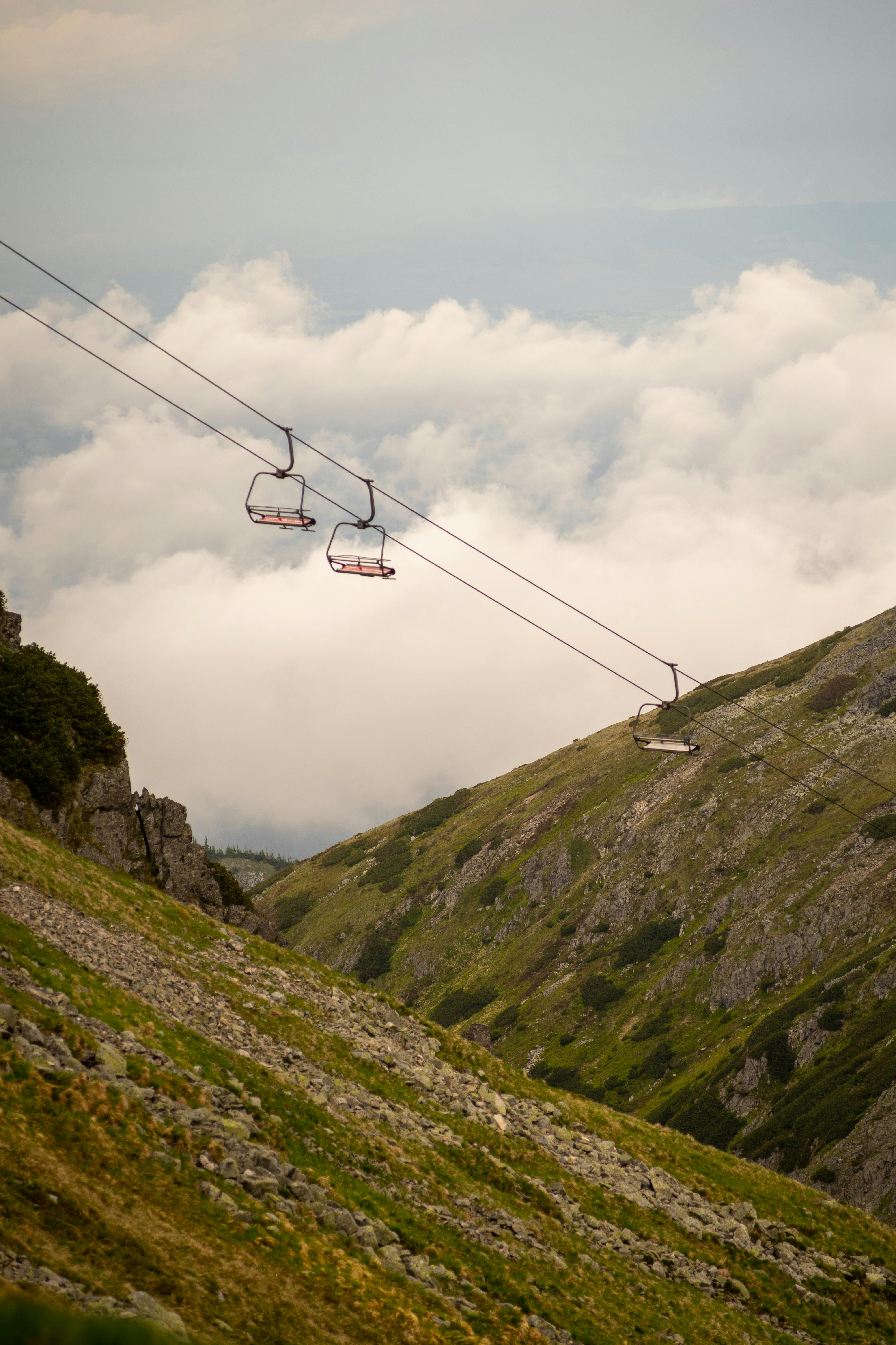 Chair Lifts on Cables in the Mountain · Free Stock Photo
