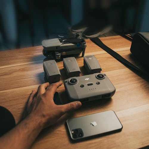 dji mavic, iPhone, 垂直拍摄 的 免费素材图片