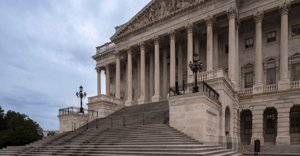 Gillibrand Advocates Menopause Awareness in Congress Amid Midterms