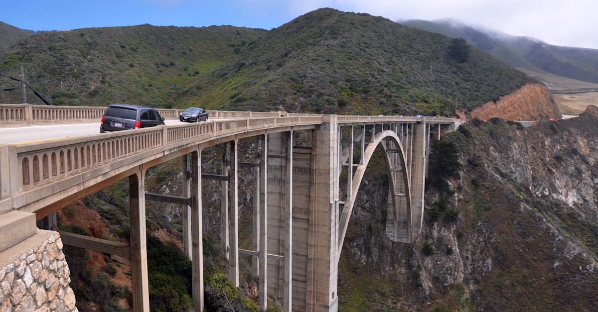 How much do neurosurgery residents make in California
