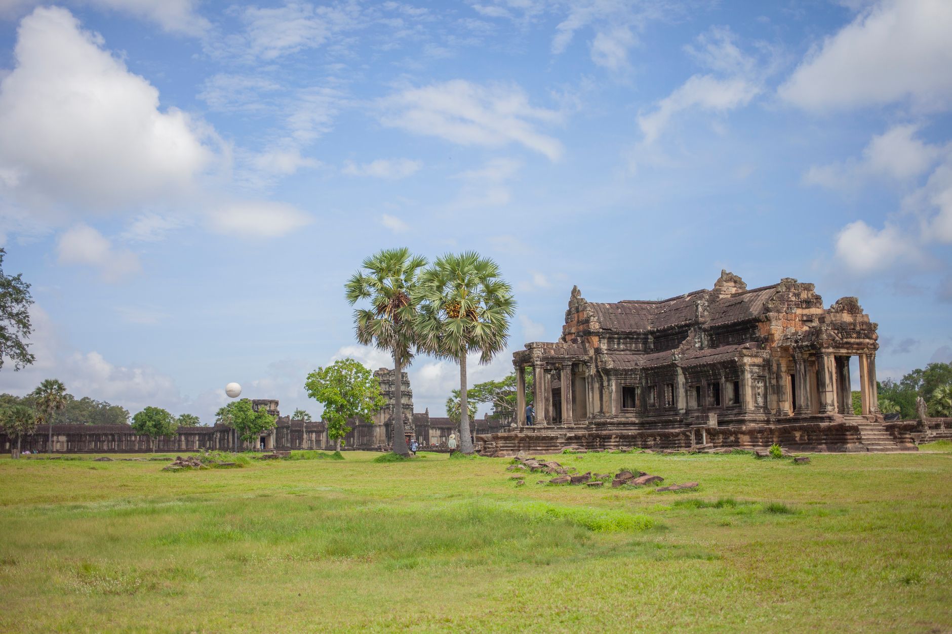Angkor Wat photo 2