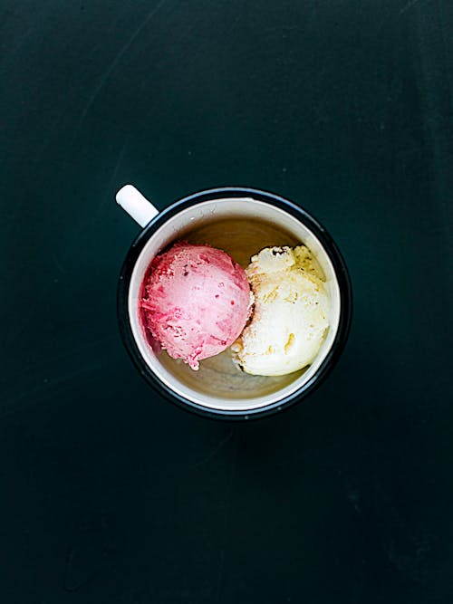 Free Flatlay Photography of Ice Cream on Mug Stock Photo