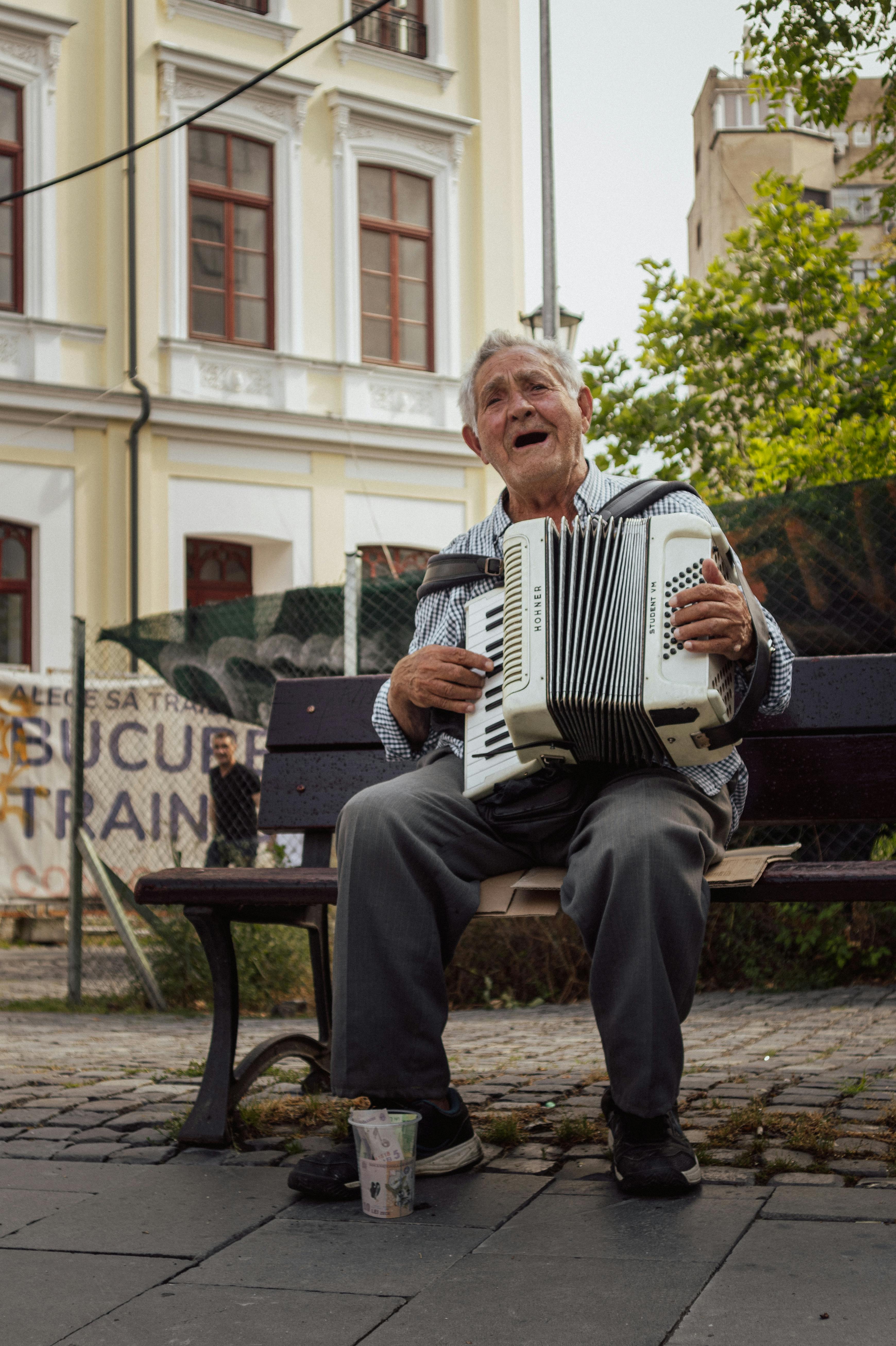 Muzicieni și participanți la forumul european din Timișoara