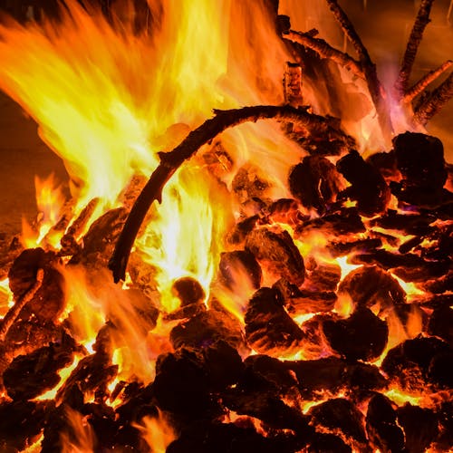 免费 垂直拍摄, 大火, 木炭 的 免费素材图片 素材图片