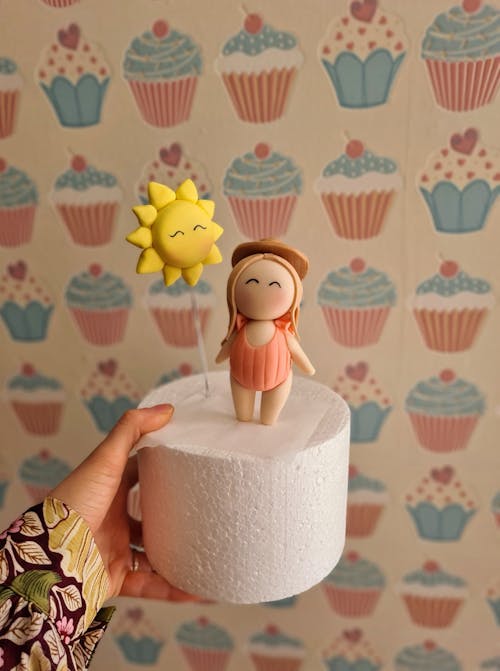 Ücretsiz cupcake'ler, dekorasyon, dikey atış içeren Ücretsiz stok fotoğraf Stok Fotoğraflar