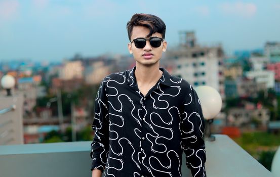 亿万28：精湛工艺，铸就卓越品质 - 亿万28