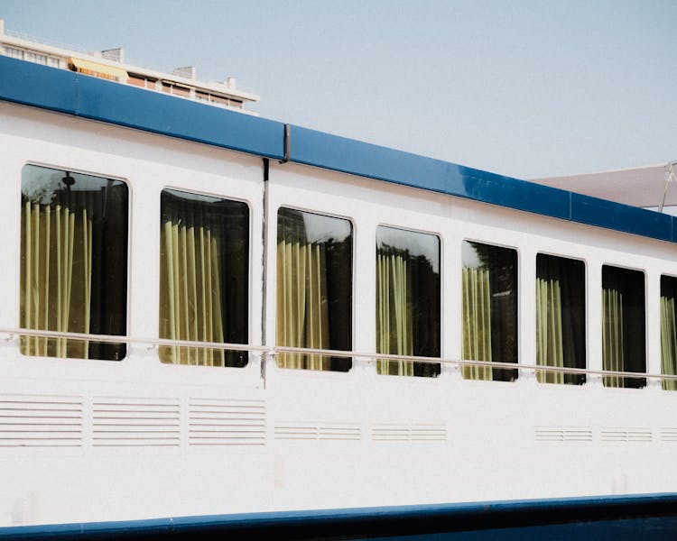 Curtains In Vessel Windows