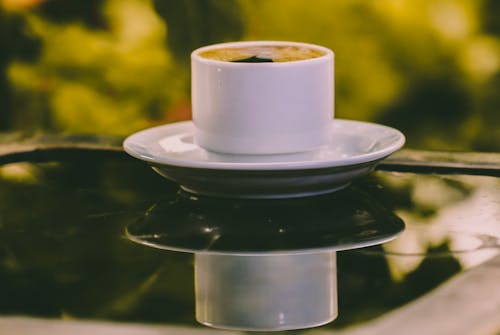 커피 컵의 클로즈업 사진