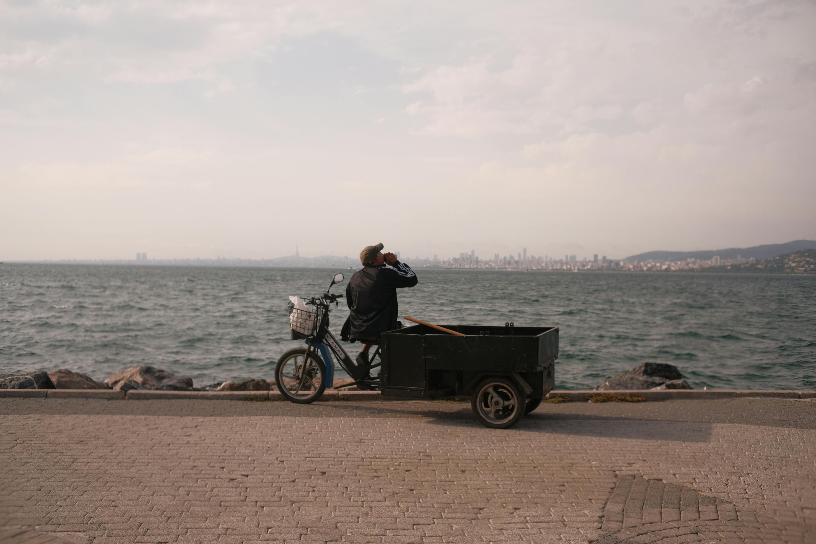 Addmotor E-325 Electric Cargo Bike: A New Era of Mobility for Families, Commuters, and Small Businesses — Photo by Fidan Jafa