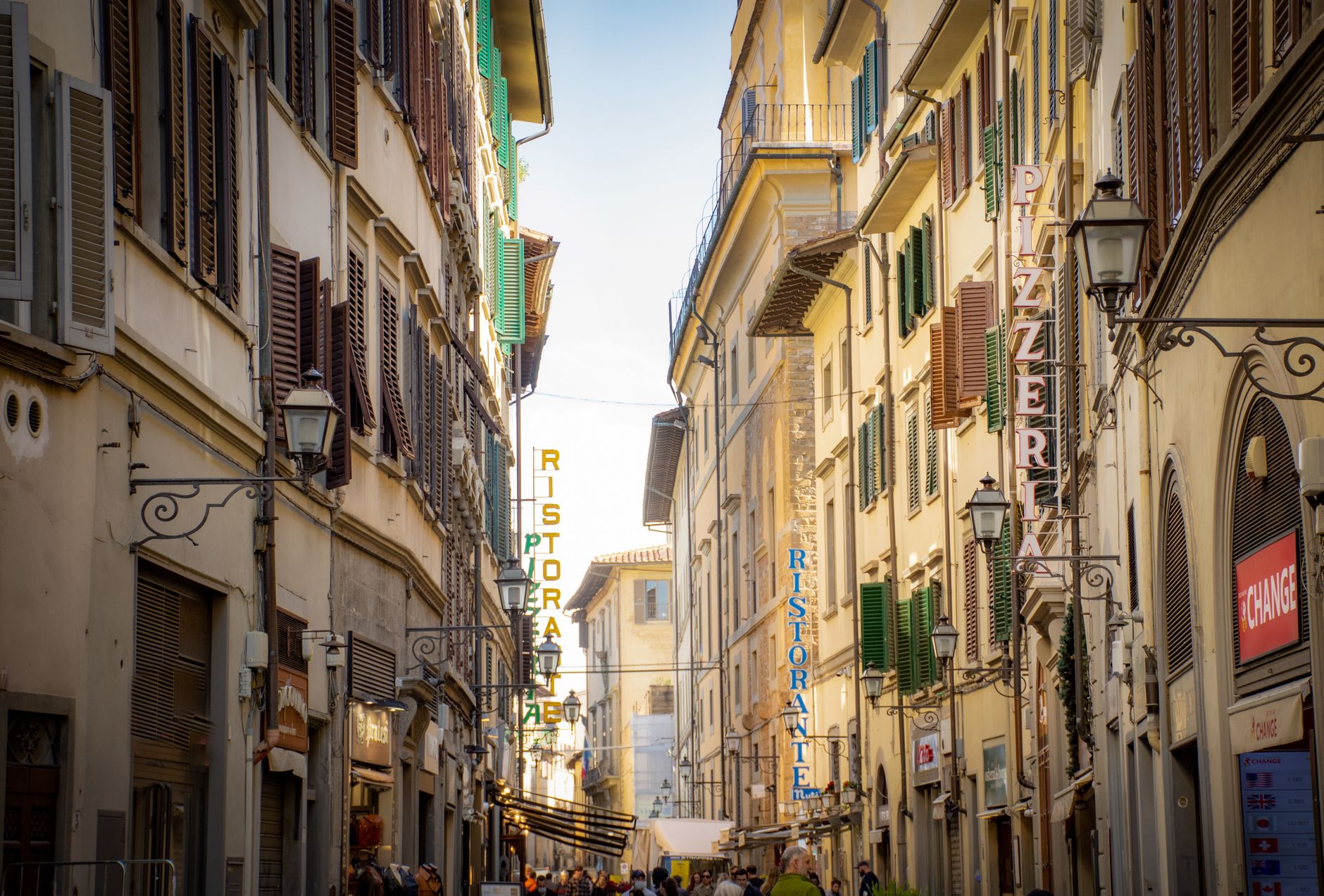Florence is small enough that the entire historic centre fits in a 90-minute walk.