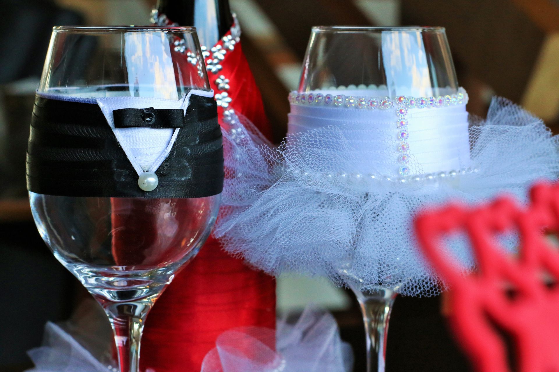 Two Clear Bridge and Groom Wine Glasses