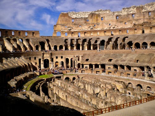 Colosseum, harabeler, İtalya içeren Ücretsiz stok fotoğraf