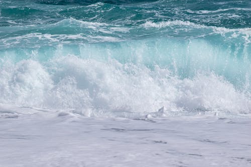 Gratis stockfoto met beukende golven, golven, h2o Stockfoto
