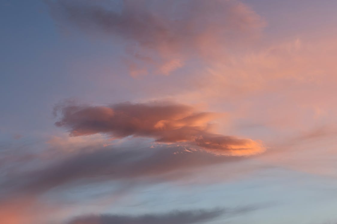 akşam karanlığı, bulutlar, bulutluluk içeren Ücretsiz stok fotoğraf