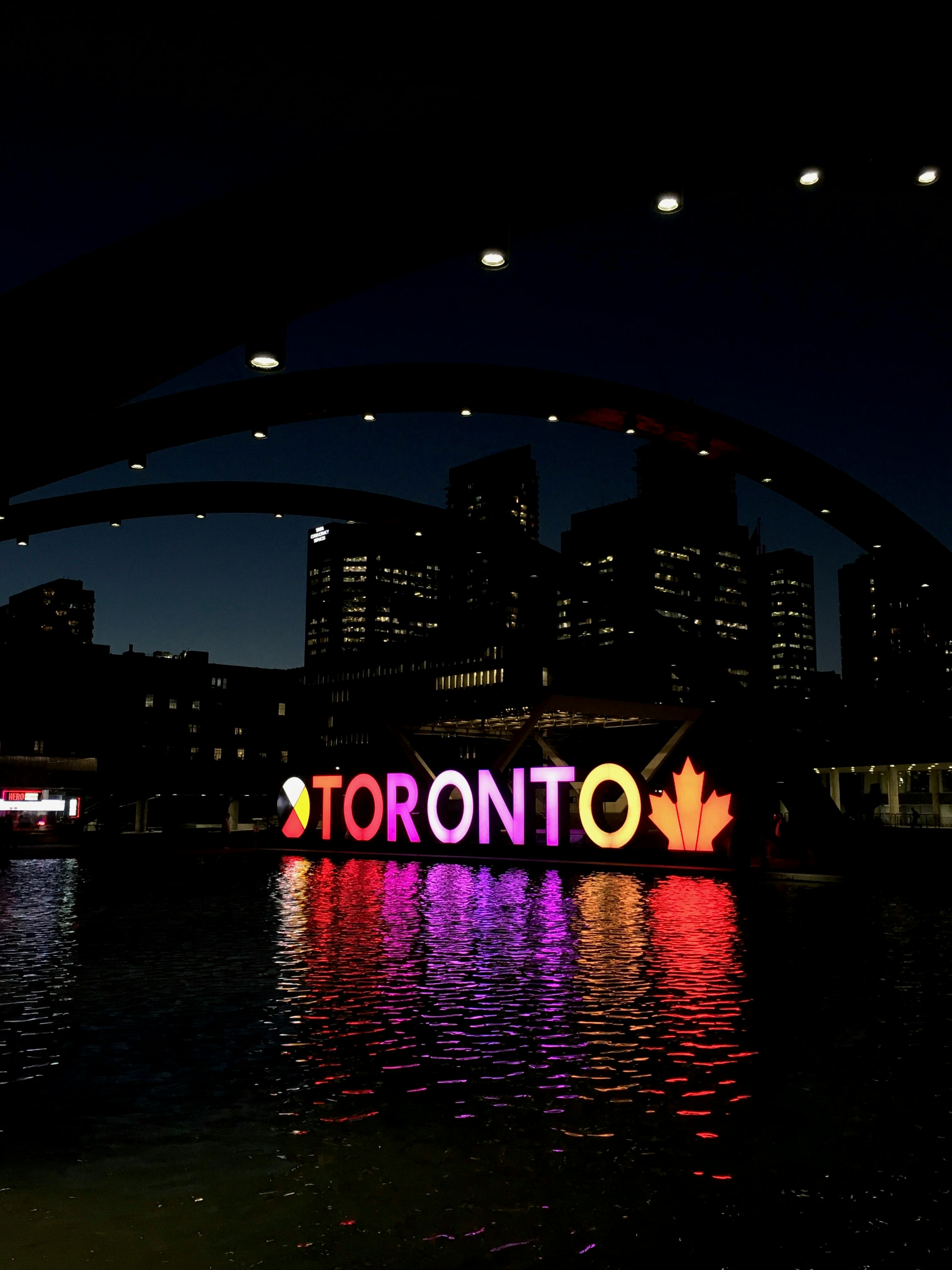 Roger Centre Stadium at Night Time · Free Stock Photo