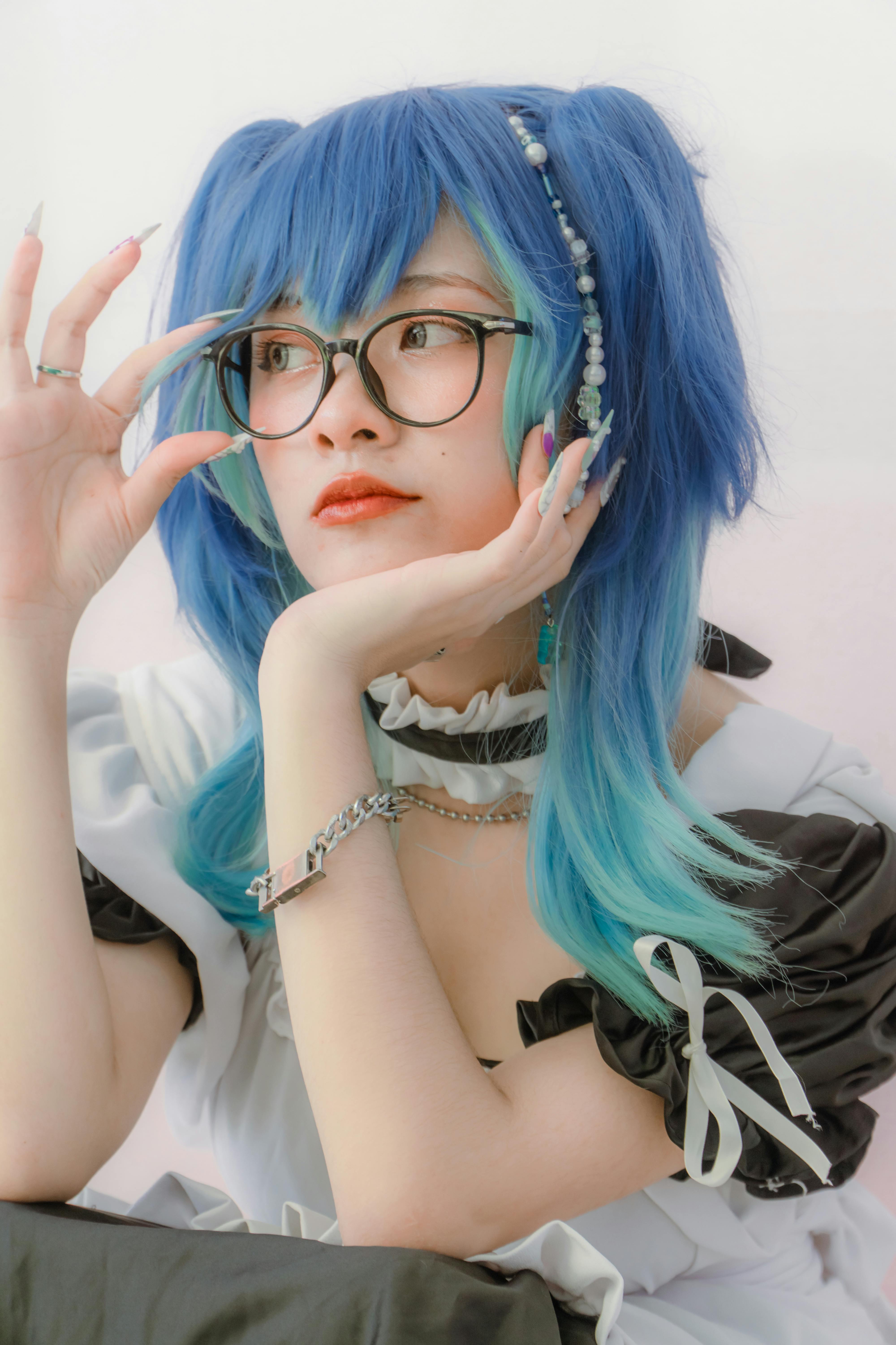 blue hair cosplay girl