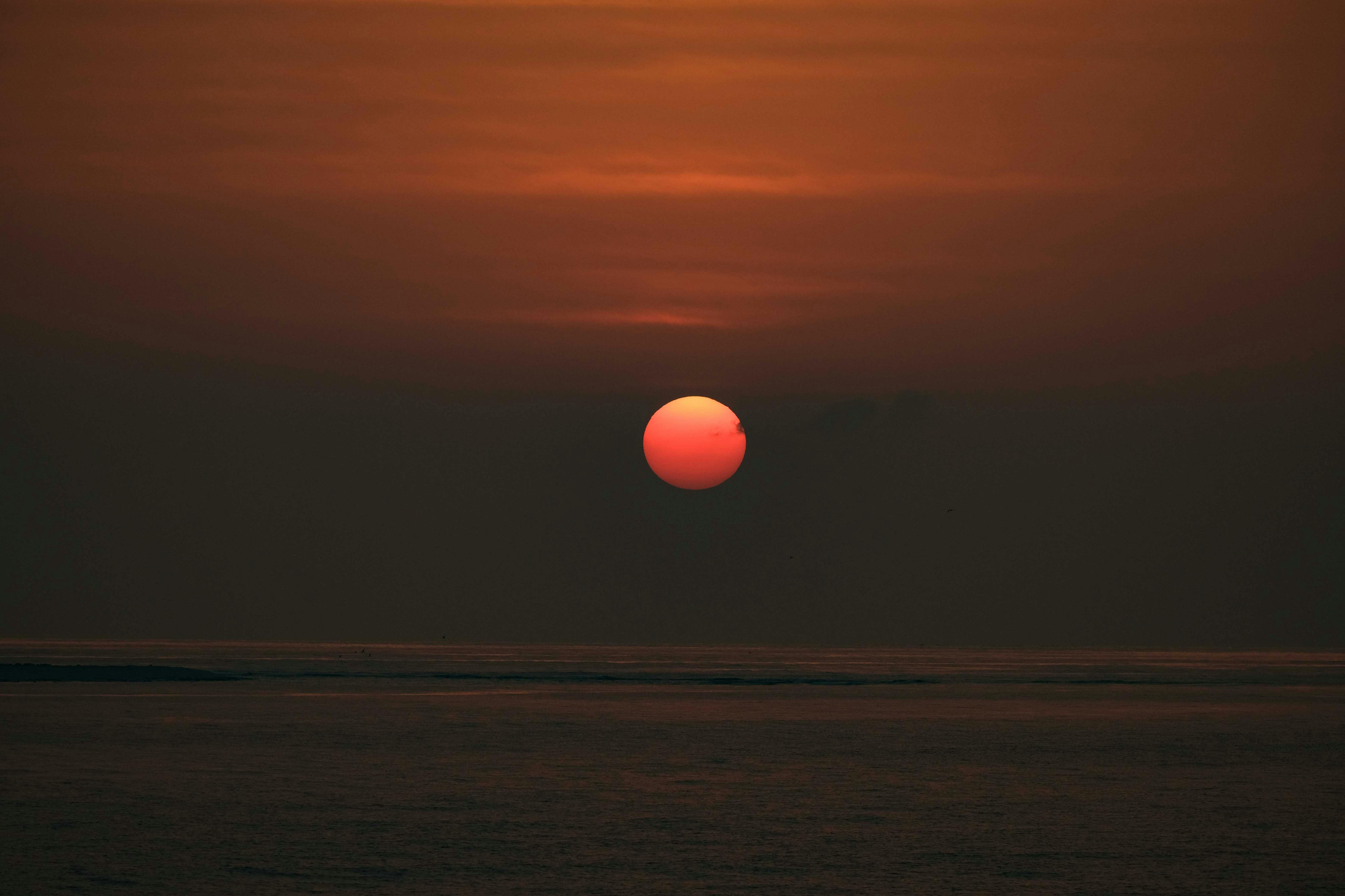 Red Sun Photos, Download The BEST Free Red Sun Stock Photos & HD Images