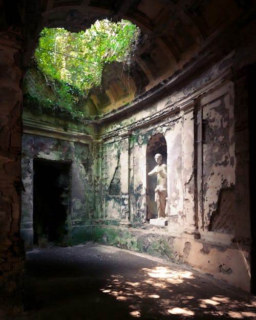 Foto profissional grátis de abandonado, construção, desbotado