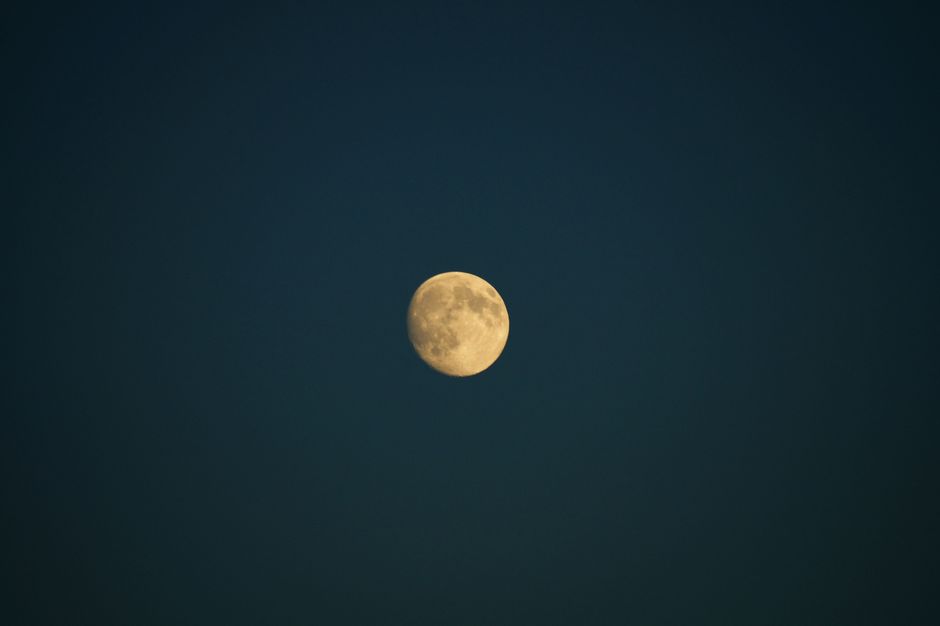 moon cycle intention setting guide